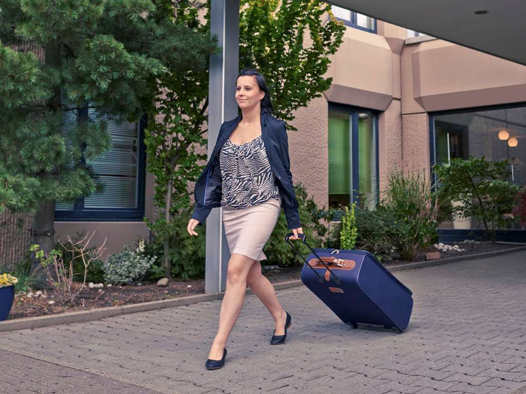 Mercure Airport Hotel Berlin Tegel Екстер'єр фото
