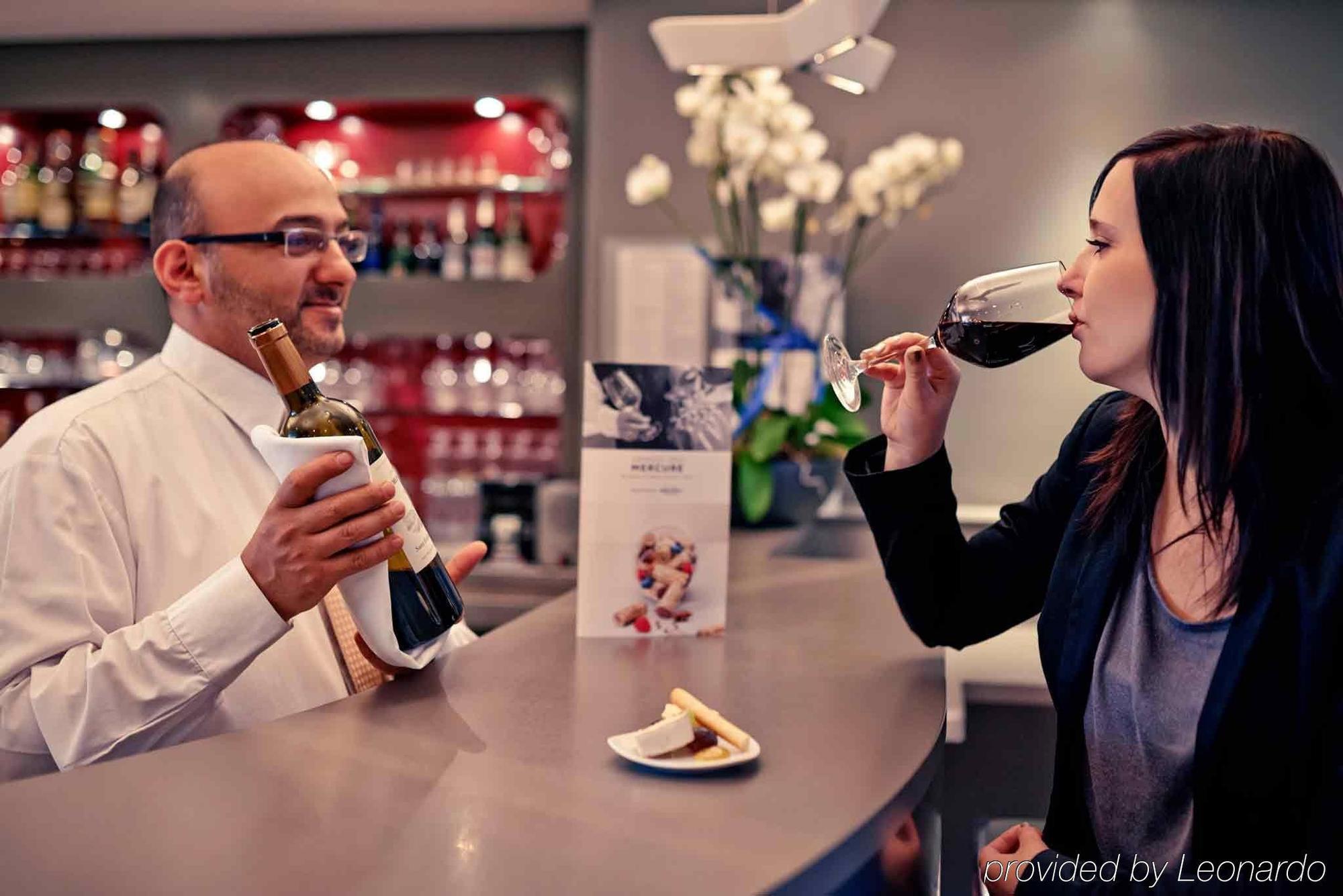Mercure Airport Hotel Berlin Tegel Екстер'єр фото