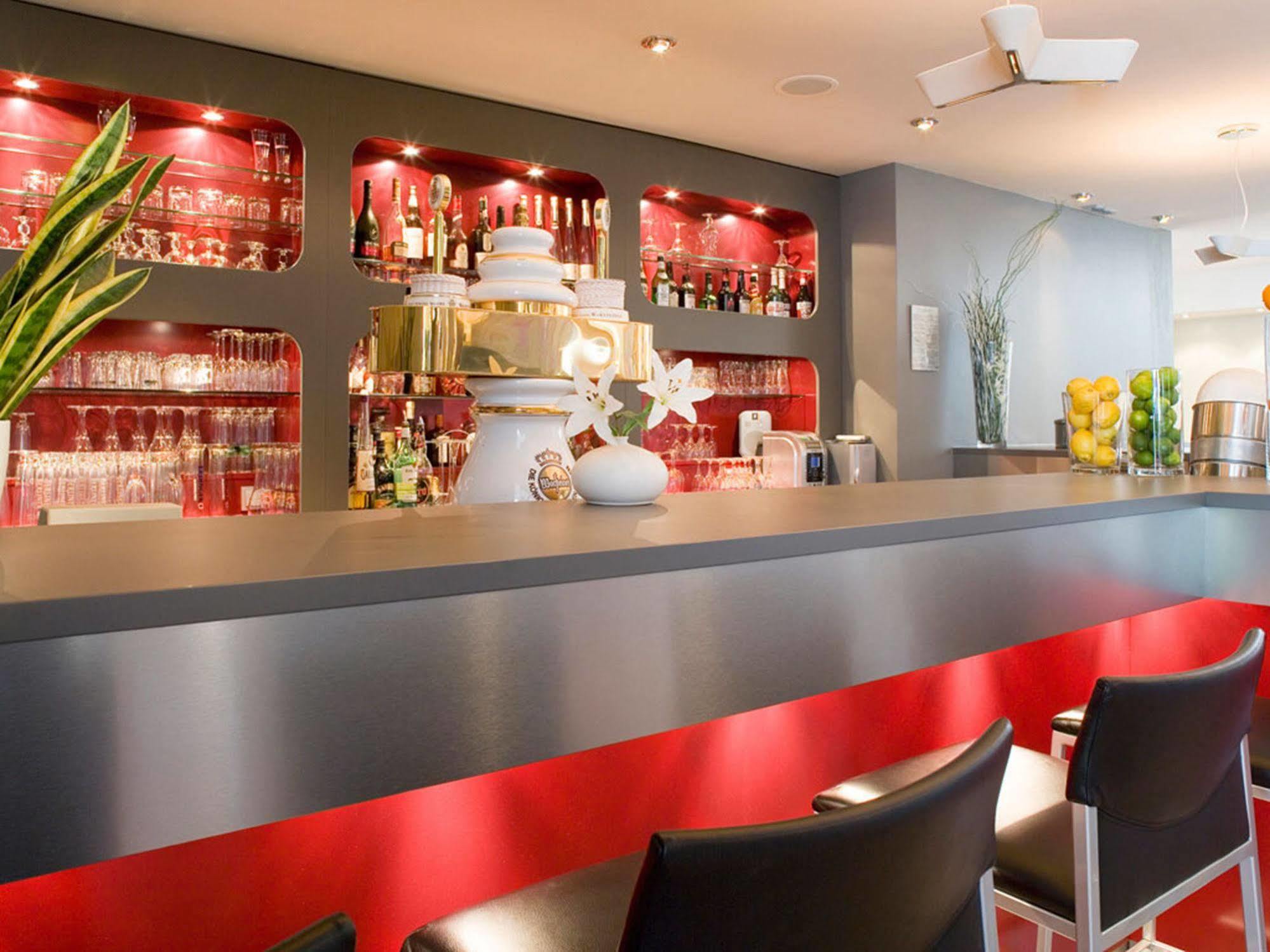 Mercure Airport Hotel Berlin Tegel Екстер'єр фото