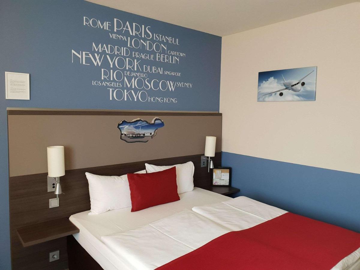 Mercure Airport Hotel Berlin Tegel Екстер'єр фото