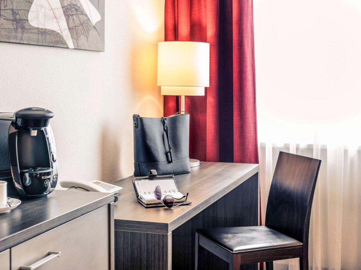 Mercure Airport Hotel Berlin Tegel Екстер'єр фото